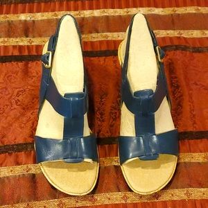Clark's navy strapy cork heal